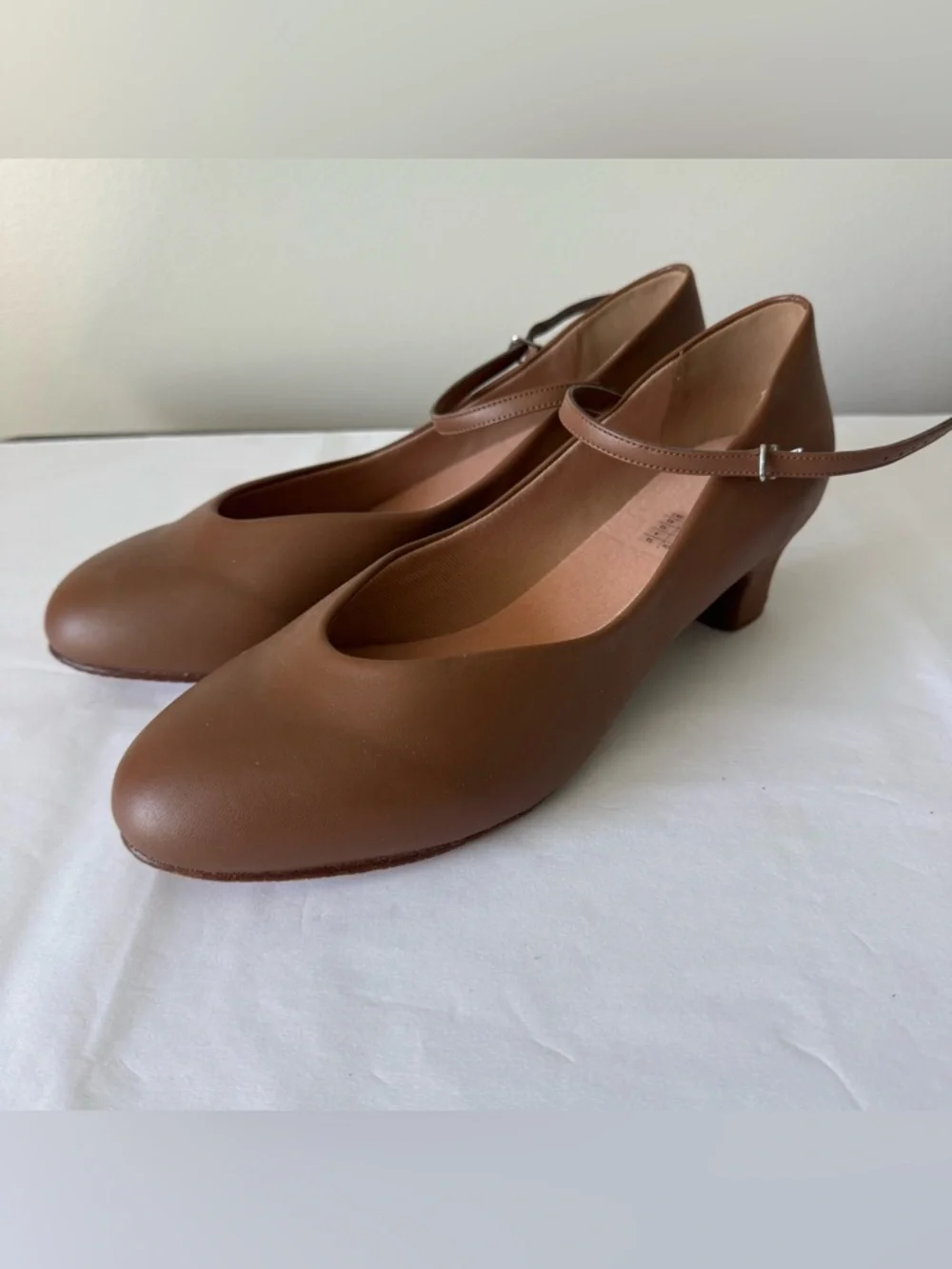 NEW! BLOCH Size 12 Women’s Wide Brown Character Theater Dance Shoes - 12W